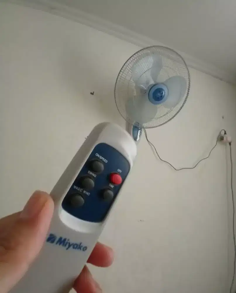 Kipas angin miyako dinding remote