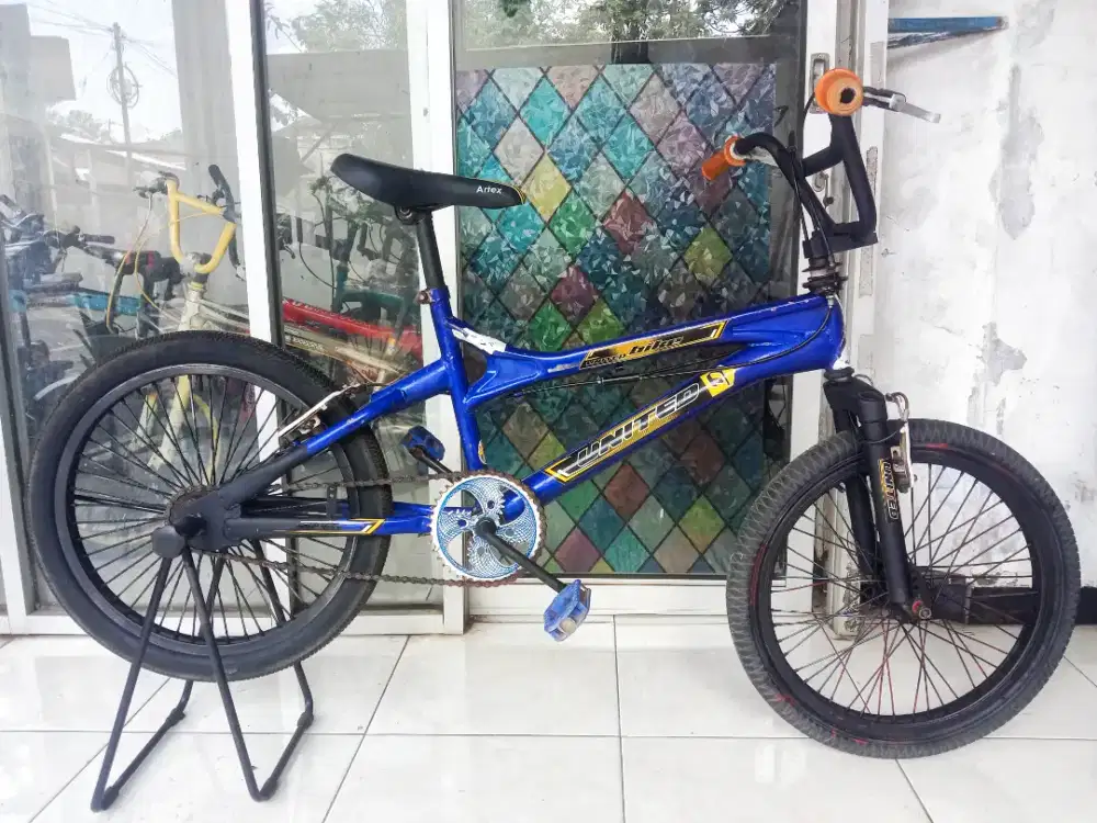 Sepeda anak bmx uk20 rotor