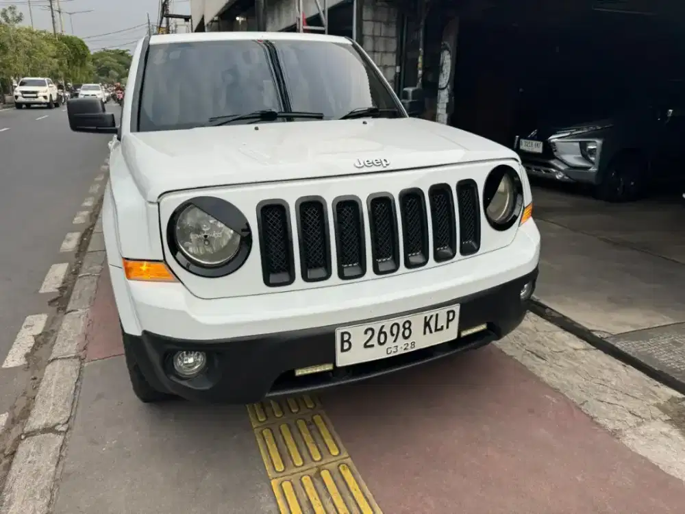 Jeep patriot th 2012 AT 4x4 sunroof 2400cc