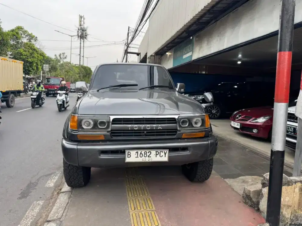 Tinggal LC VX 80 limited sunroof th 1997 diesel 4x4 istimewa