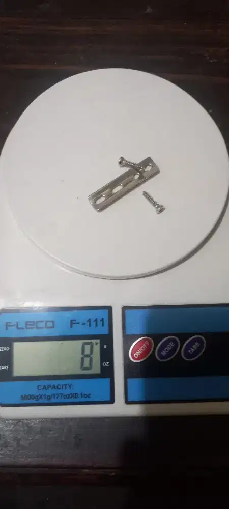 Platina Eks Sambung Patah Tulang