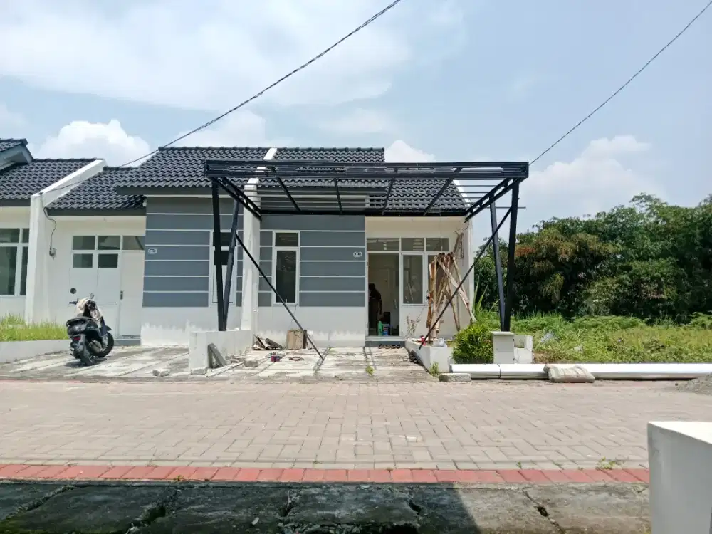 Kanopi baja ringan di cat