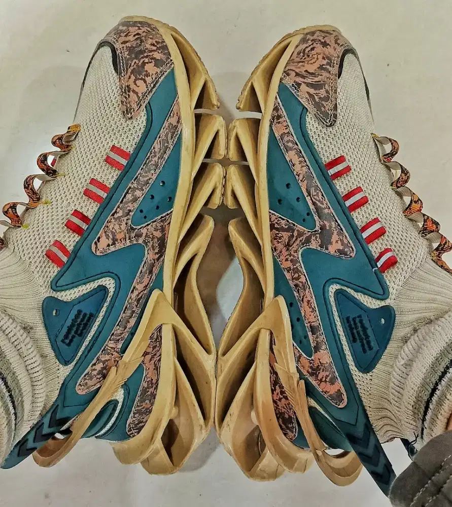 Sepatu sport/jalan/olahraga anti slip size 39