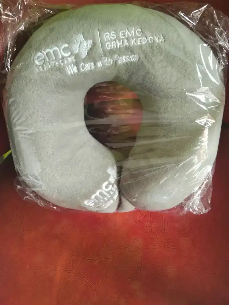 Bantal leher abu abu nego