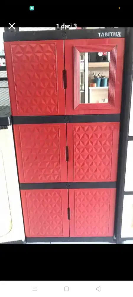 Lemari 3susun kaca
