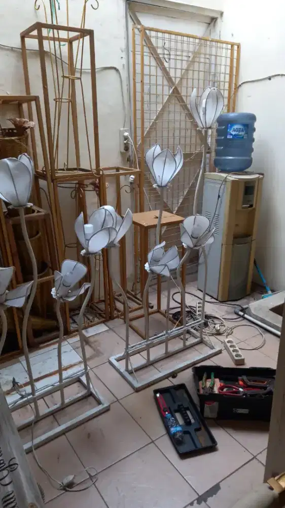 Perlengkapan usaha dekorasi pernikahan lampu kelopak bunga