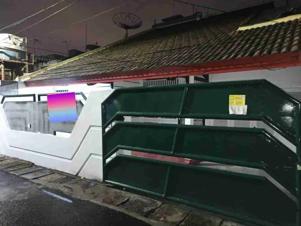 Rumah Sangat Strategis di Tomang Jakarta Barat.