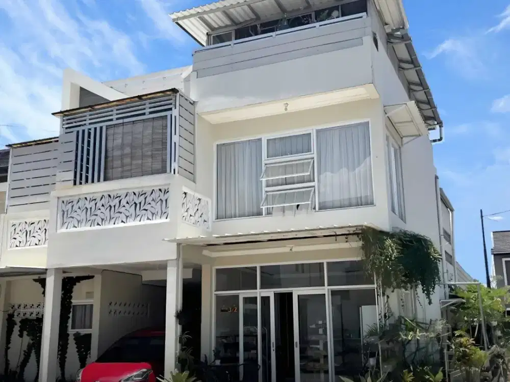 Rumah dijual di kawasan Transmart Buah Batu Square Bandung