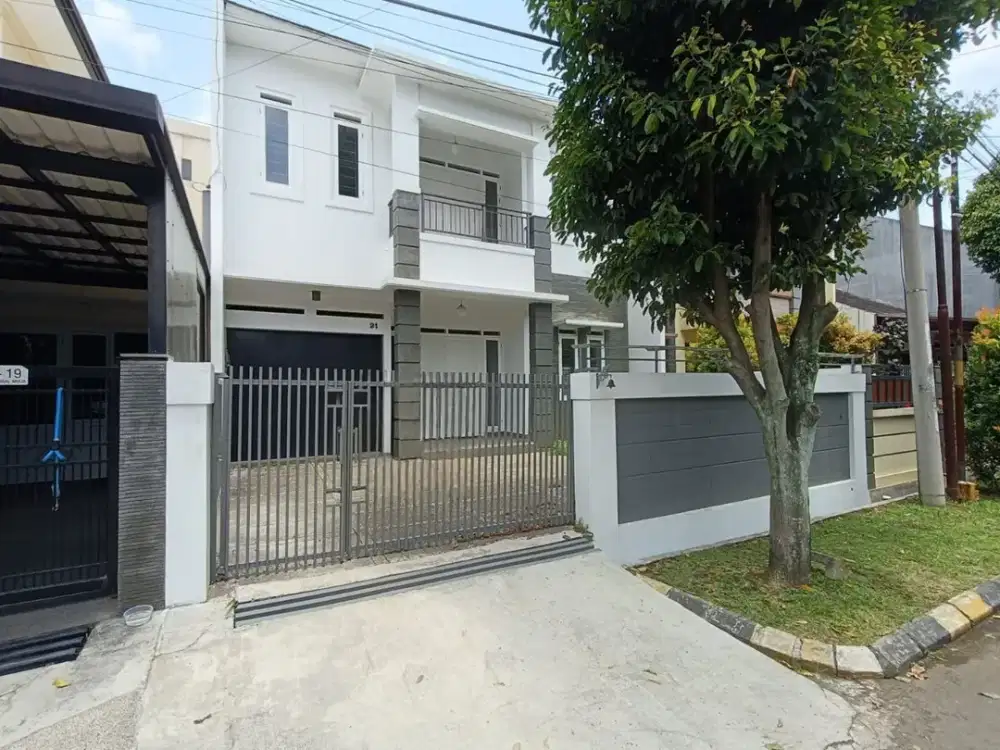 DiJUAL RUMAH BAGUS SIAP HUNI BARU RENOVASI DI PERUMAHAN BATUNUNGGAL