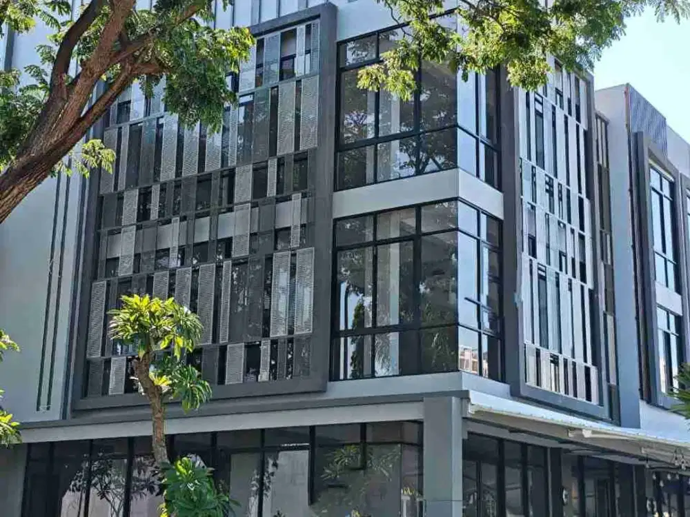 Disewakan Ruko Pakuwon City Ruko Beverly ( HOOK )