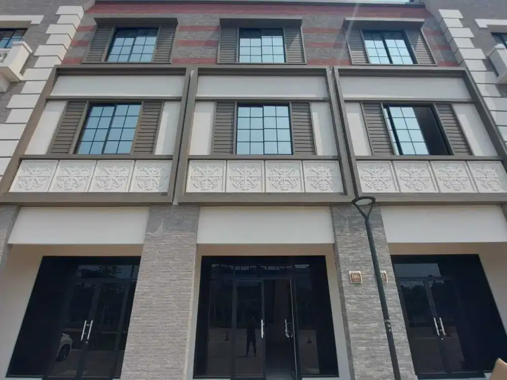 Termurah Dijual ruko osaka pik2  3 lantai 4.5x15