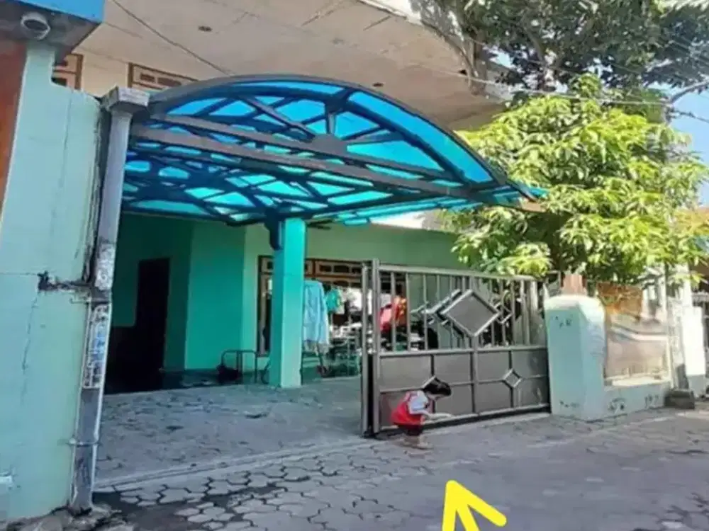 Rumah Siap Huni. Padat Penduduk. Dekat Masjid AGUNG. Trans Icon. Cyto mall. Etc.  Lokasi Gayungan Surabaya Selatan