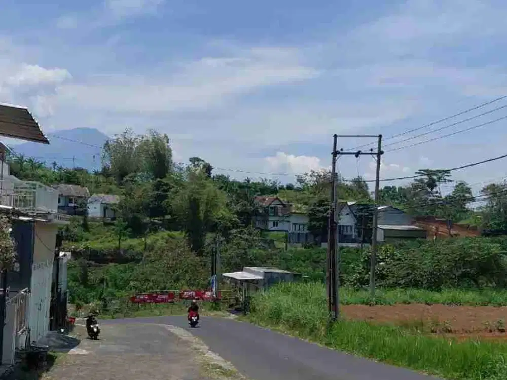 Tanah Murah Strategis Di Jl. Raya Sempu, Dau, Kabupaten Malang

Spesifikasi : 

Luas Tanah : 818m²

SHM

Harga 1 Milyar Nego