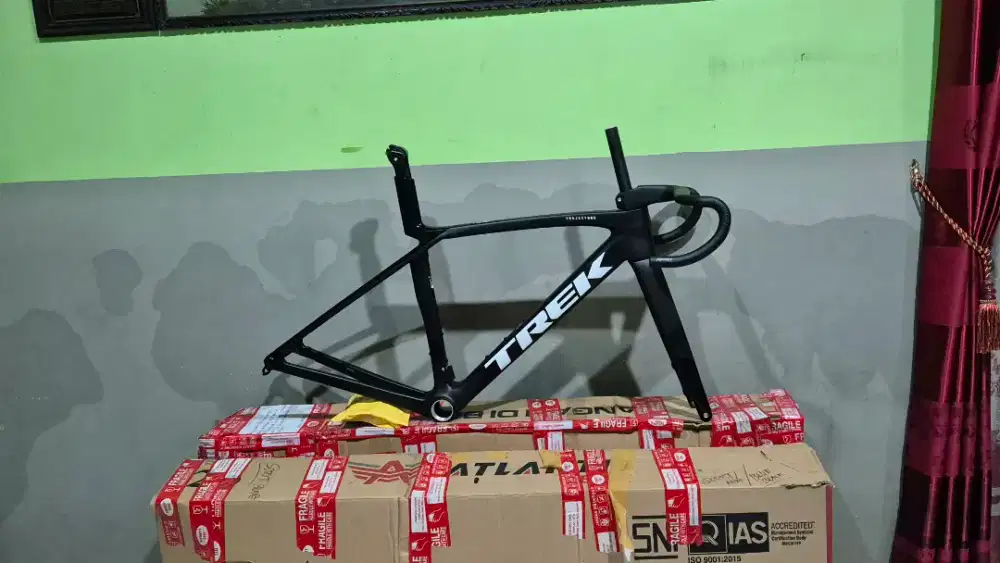 Frame set trek madone gen8 terbaru 2025