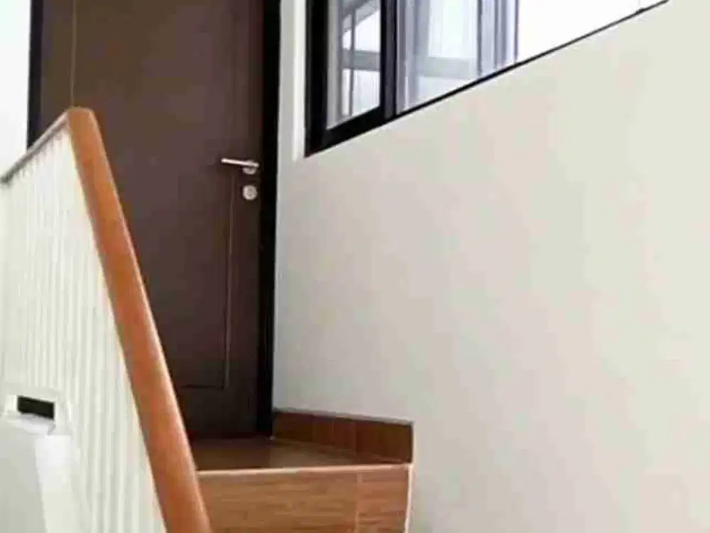 Dijual cepat rumah minimalis 2 lantai siap huni di kota wisata