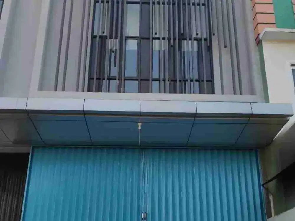 Dijual cepat ruko strategis cocok untuk usaha di metland transyogi