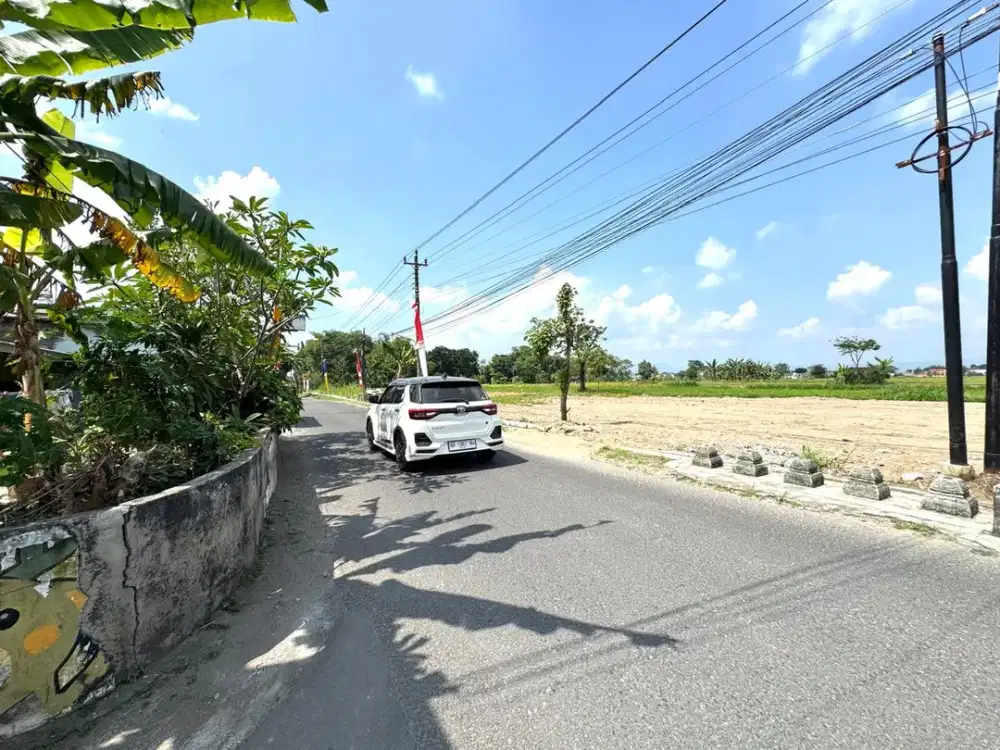 Tanah Murah Purwomartani Sleman, Tepi Jalan Aspal Lebar