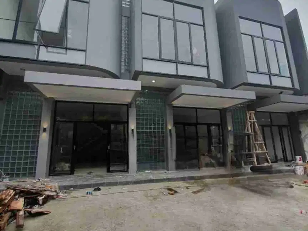 Ruko Strategis Di Pinggir Jalan Raya Bintaro Sektor 9 Bs17010