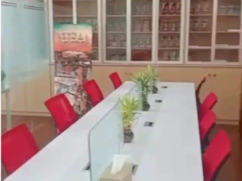 Office Gold Coast Pik luas 146 m , semi furnished rapi