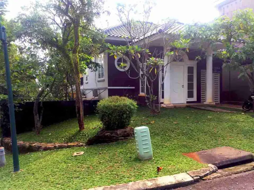 Rumah bagus mungil asri posisi hook view pegunungan di Sentul City Bogor