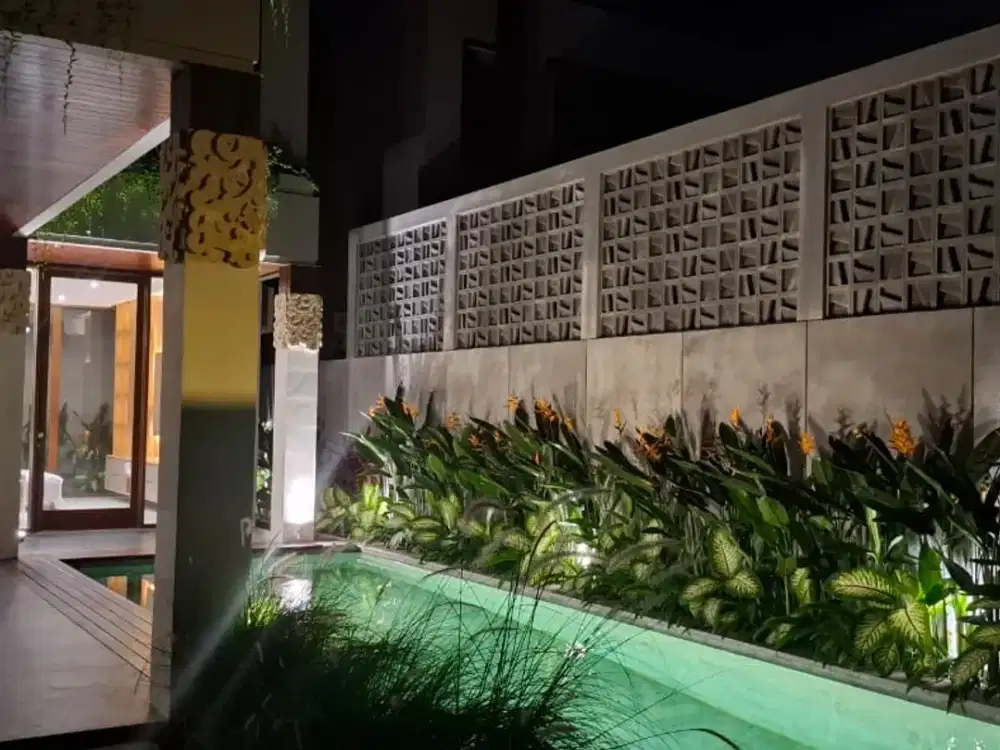 FOR RENT VILLA MEWAH BARU 4BR DEKAT PANTAI SINDHU SANUR