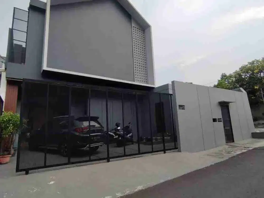 Rumah Mewah 2,5 Lantai di joglo Jakarta Barat