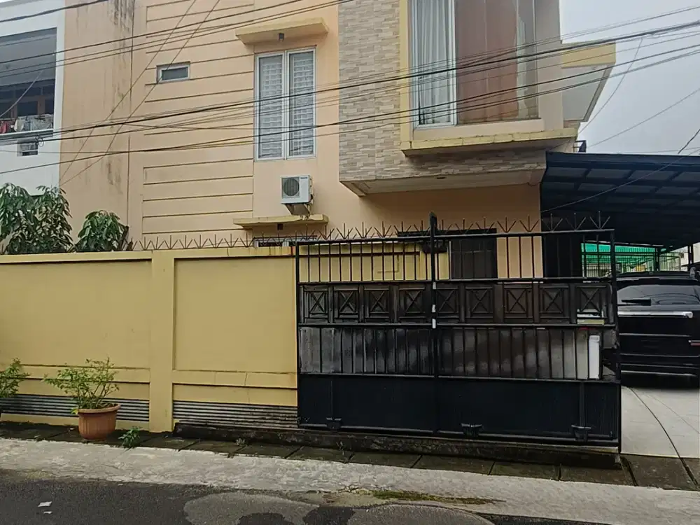 Rumah Brand New 3 Lantai di Duri Kepa, Jakarta Barat, Lokasi Strategis