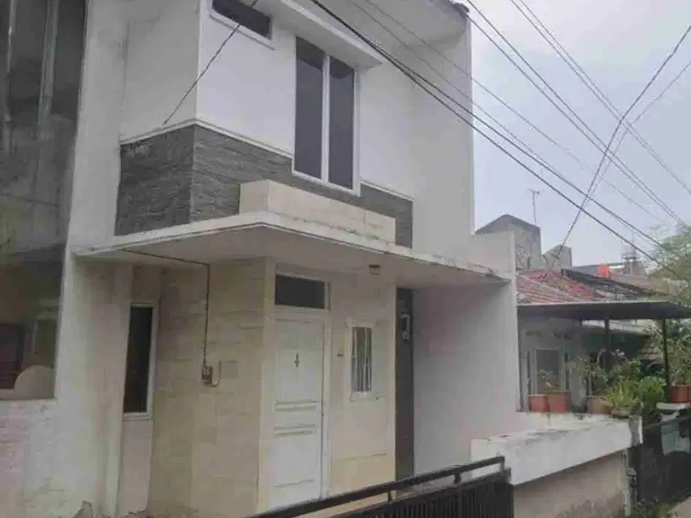 RUMAH MEGAH DI GALAXY