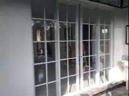 Ahlinya Pasang Plafon - Partisi Gypsum / PVC + Kusen Aluminium Kaca