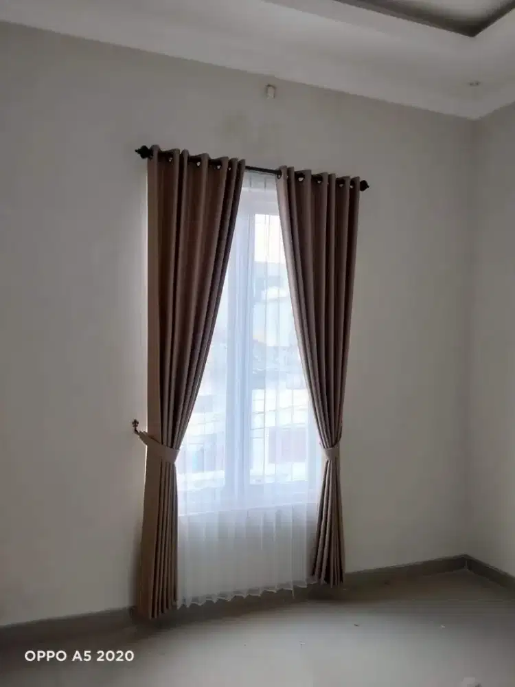 Menerima pemesanan gorden