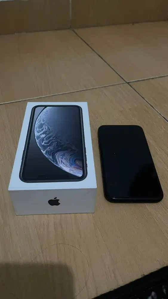 iphone XR 64GB black