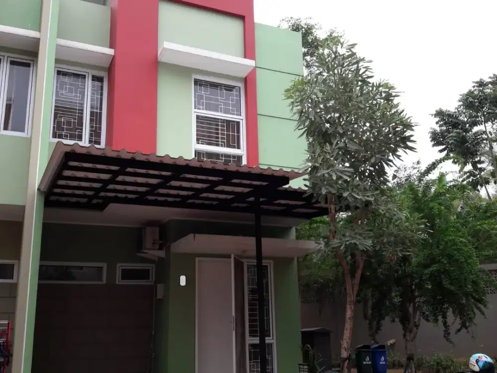 Rumah di Arcadia Village Gading Serpong
