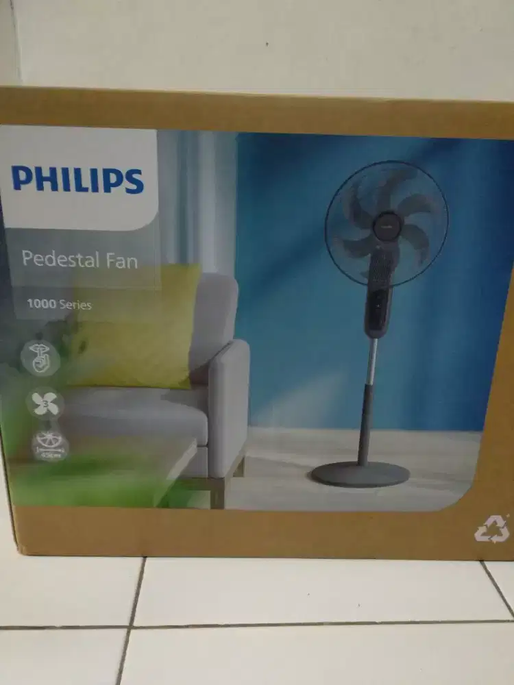 kipas angin philips hitam