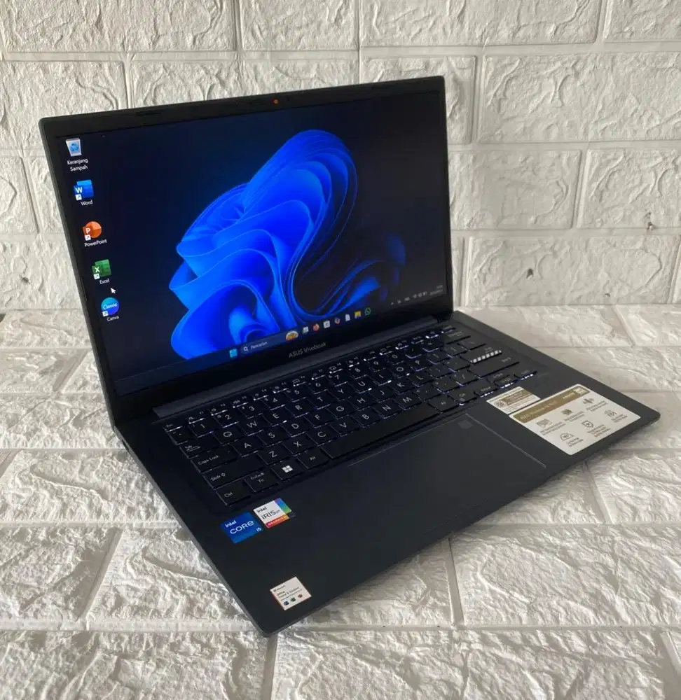 Laptop Asus Vivobook A140Z i5 1235 U Fullset