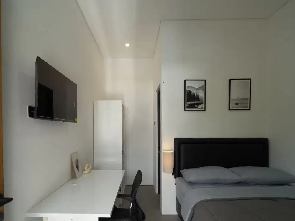 2 Lantai Full Furnish: Jual Cepat Kos Eksklusif Dekat UGM Jakal Sleman