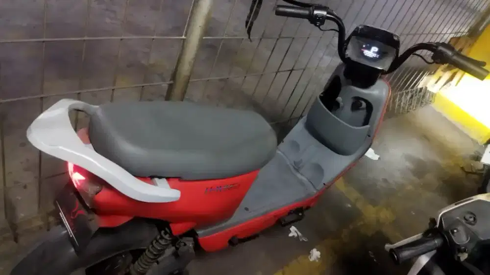 DIJUAL : Sepeda listrik merk  U WINFLY  D8D