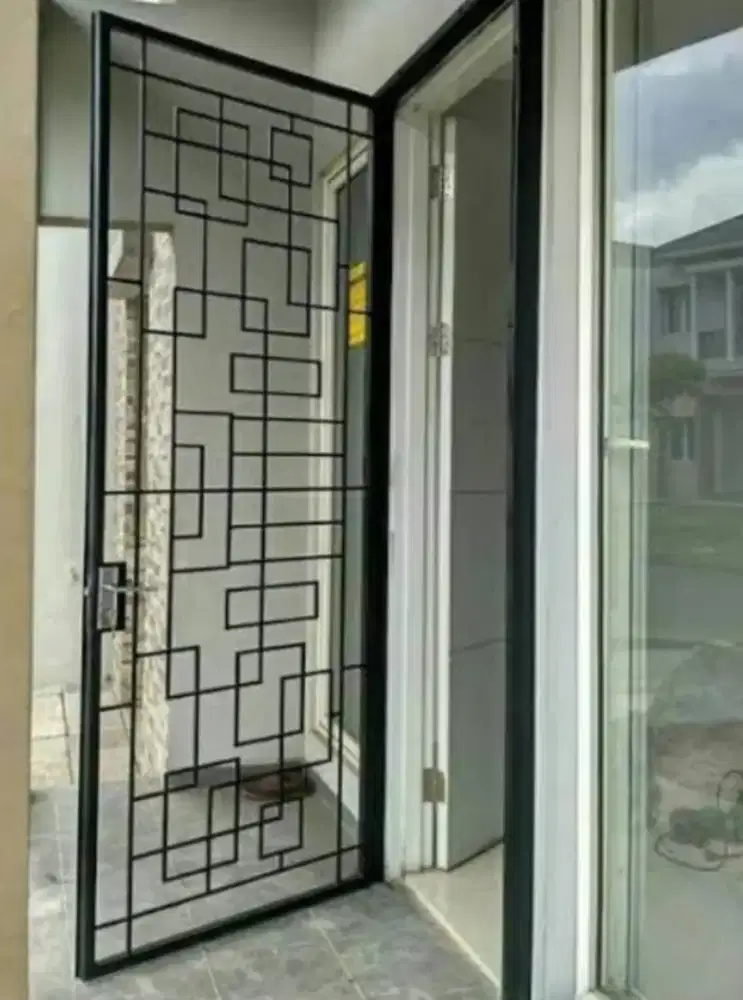 Teralis pintu minimalis