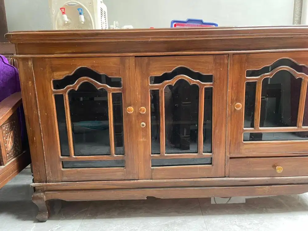 Buffet lemari Kayu
