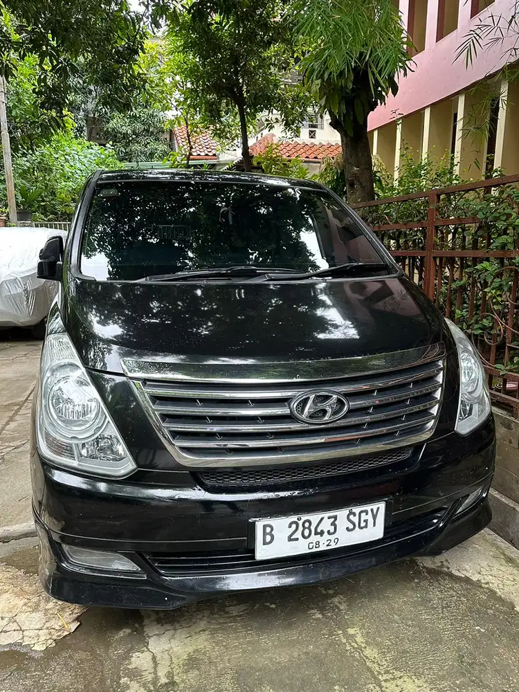 JUAL CEPAT: Hyundai H-1 2012 Bensin