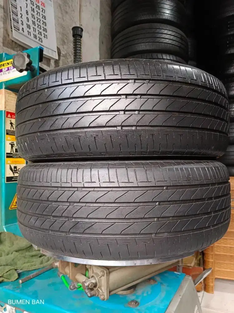 Ban 215 60 R16 Bridgestone Turanza T005A