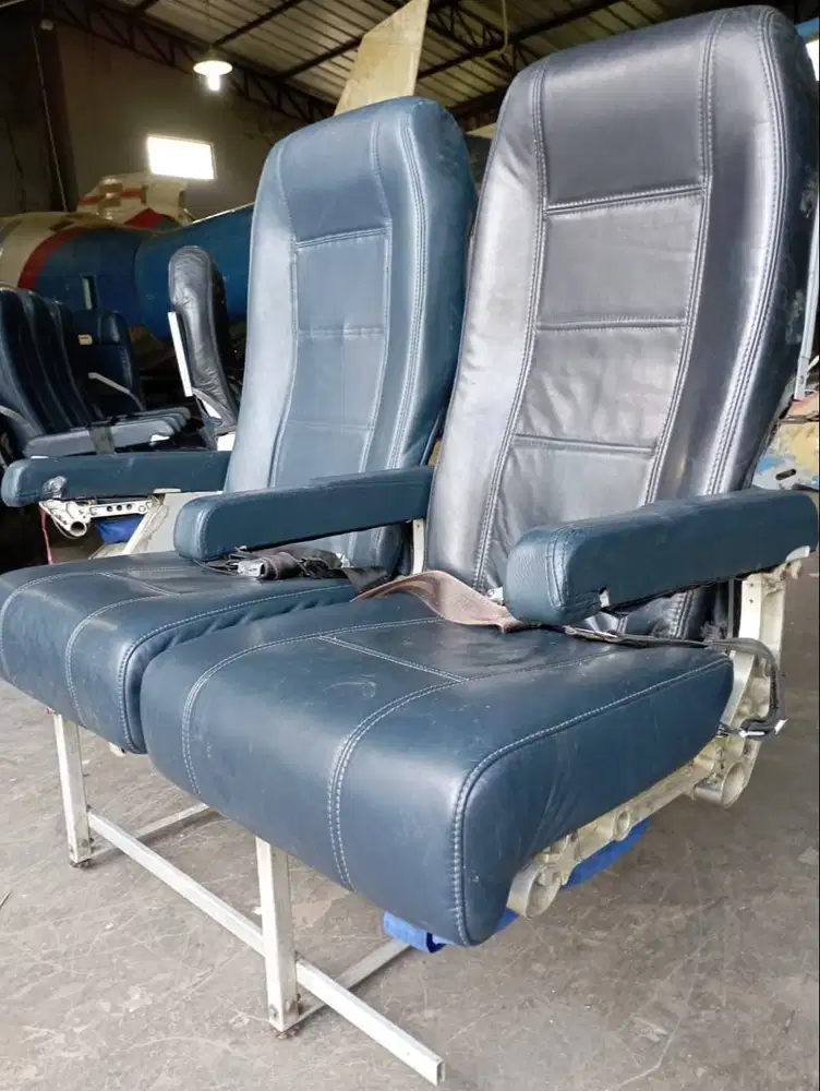 Kursi Bangku Penumpang Pesawat