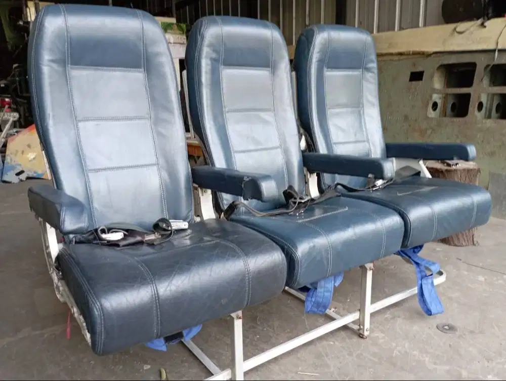 Kursi Bangku Penumpang Pesawat