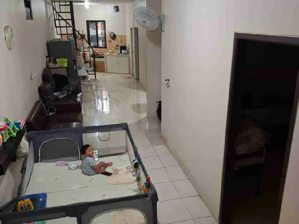 rumah siap huni dekat ke jalan tol.cibubur & jalur Lrt Harjamukti keperluan keluarga Mudah di dapat harga jual rumah nego