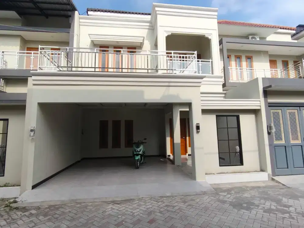 Rumah solo baru dekat dr oen pakuwon mall baki grogol