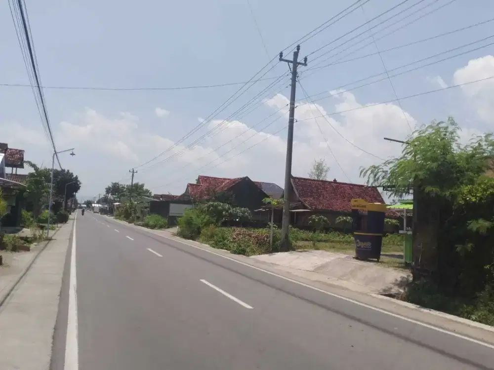 Tanah dekat toll Prambanan, SHM P tepi jl LPMP Kalasan