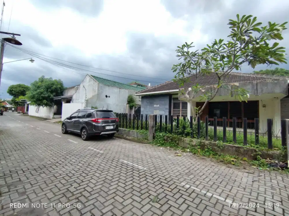 Jual Tanah Bonus Rumah Cocok Pogung Baru, Jalan kaki ke UGM JOGJA