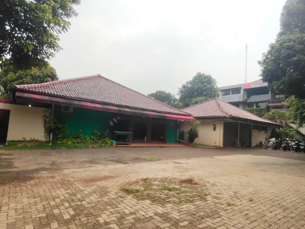 Dijual Rumah Dengan tanah yang Luas DiKemang, Jakarta Selatan