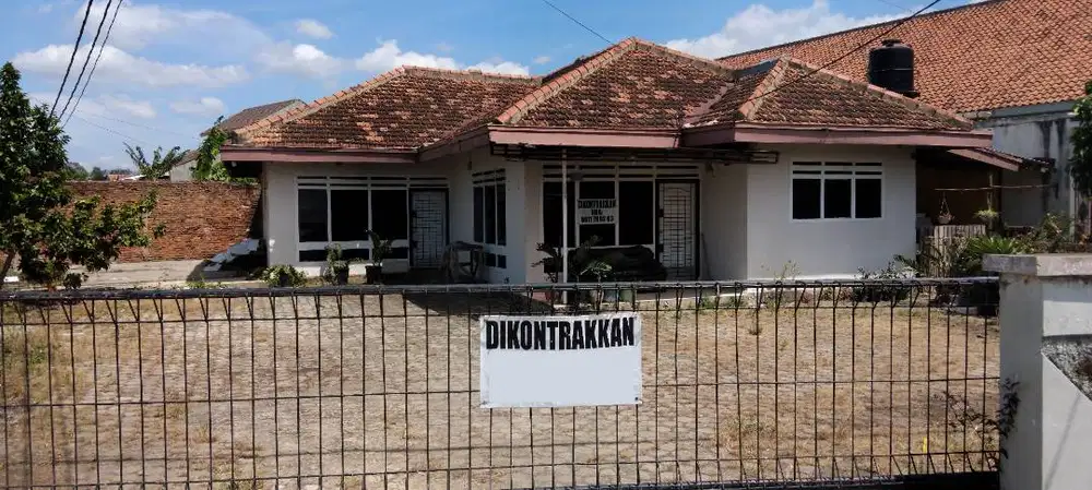 Rumah halaman luas disewakan MURAH. Sukarame, Bandar Lampung
