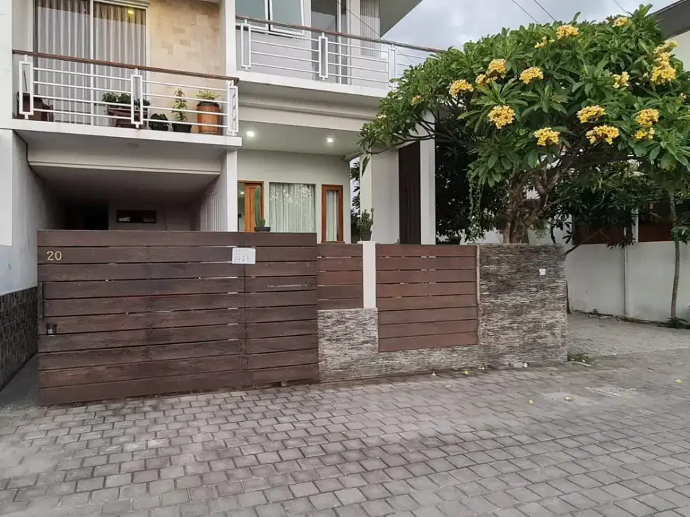 Rumah Modern View Sawah Tukad Badung Renon Denpasar Bali