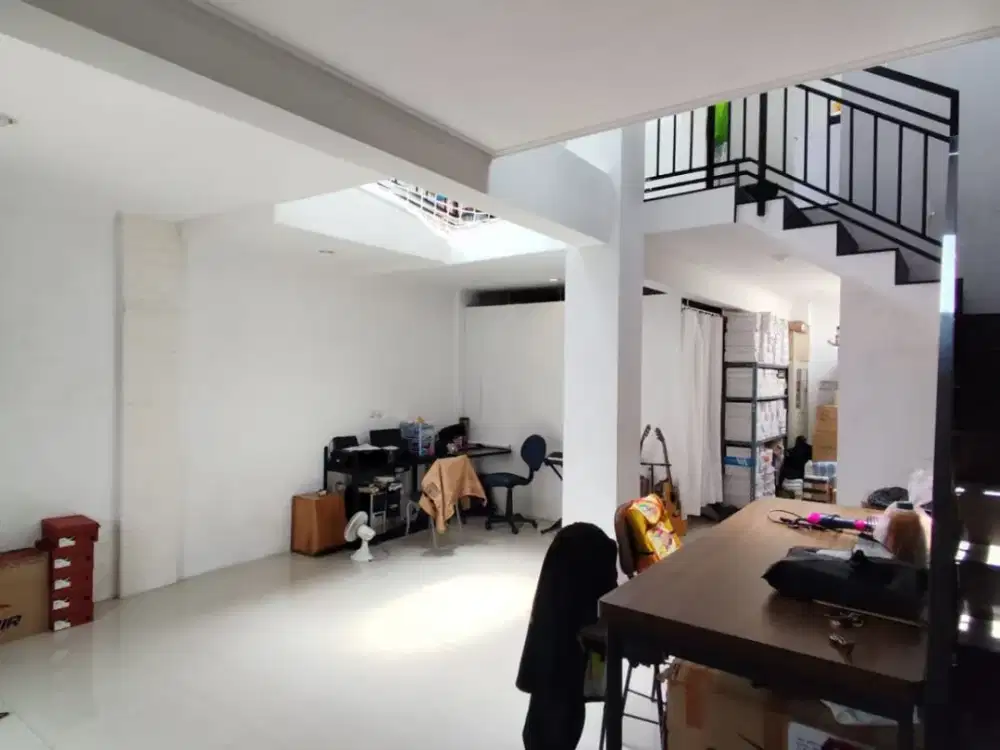 DIJUAL MURAH Rumah 1.5 lantai bagus SHM di Taman Kopo Indah 3